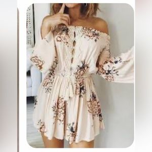 NWT NLW Floral Romper, Size Medium